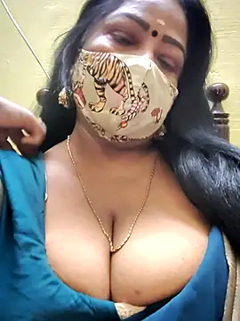 maniisha online show from 10/10/25, 07:46