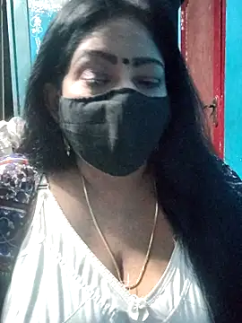 Snapshot of maniisha chatting on 05/12/26, 05:10 maniisha online show from 05/12/26, 05:10