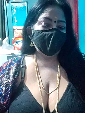 Snapshot of maniisha chatting on 06/11/26, 04:05 maniisha online show from 06/11/26, 04:05