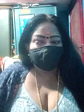 Snapshot of maniisha chatting on 07/03/26, 04:35 maniisha online show from 07/03/26, 04:35