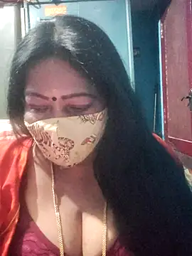 Snapshot of maniisha chatting on 07/07/26, 04:55 maniisha online show from 07/07/26, 04:55