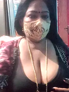 Snapshot of maniisha chatting on 07/09/26, 04:44 maniisha online show from 07/09/26, 04:44