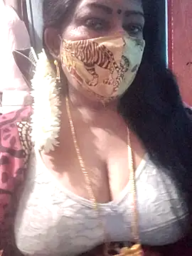 Snapshot of maniisha chatting on 07/15/26, 03:50 maniisha online show from 07/15/26, 03:50