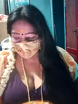 Snapshot of maniisha chatting on 07/23/26, 03:43 maniisha online show from 07/23/26, 03:43