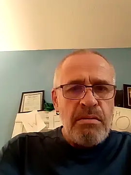 Snapshot of geilerschwanz64 chatting on 12/20/24, 12:38 geilerschwanz64 online show from 12/20/24, 12:38