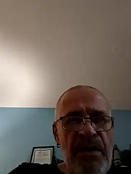 Snapshot of geilerschwanz64 chatting on 01/17/25, 12:53 geilerschwanz64 online show from 01/17/25, 12:53