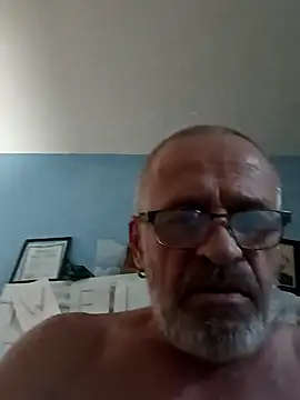 Snapshot of geilerschwanz64 chatting on 01/22/25, 06:20 geilerschwanz64 online show from 01/22/25, 06:20