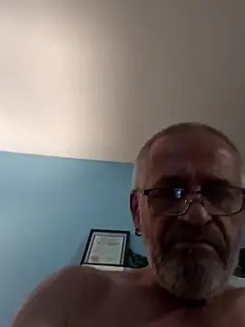 Snapshot of geilerschwanz64 chatting on 03/17/25, 10:38 geilerschwanz64 online show from 03/17/25, 10:38
