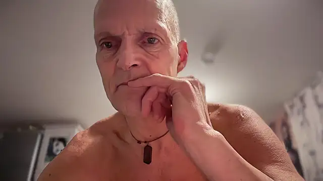 Snapshot of TowaFreespirit chatting on 02/20/26, 05:37 TowaFreespirit online show from 02/20/26, 05:37