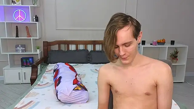 Snapshot of nikompell chatting on 01/04/25, 02:35 nikompell online show from 01/04/25, 02:35