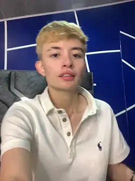 nico 18x online show from 02/06/25, 02:55