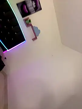 nico 18x online show from 11/24/25, 02:17