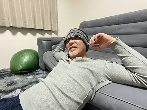 Grandpa29hijii online show from 03/18/25, 12:58