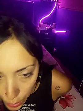 Snapshot of shishiii_11 chatting on 03/04/25, 04:38 shishiii 11 online show from 03/04/25, 04:38