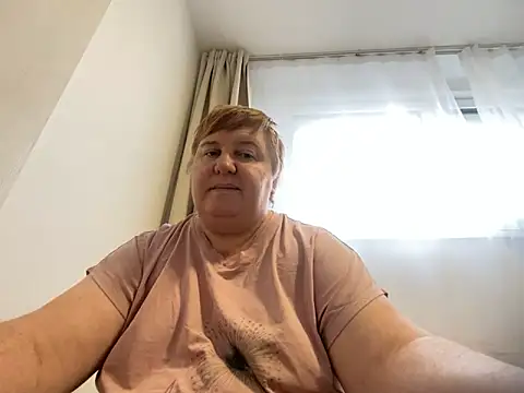 Limonka-Fire online show from 02/06/25, 01:43