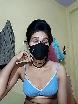 Snapshot of Hoty_girl_143 chatting on 03/12/25, 07:24 Hoty girl 143 online show from 03/12/25, 07:24