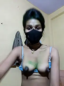 Snapshot of Hoty_girl_143 chatting on 03/14/25, 07:59 Hoty girl 143 online show from 03/14/25, 07:59