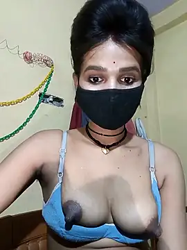 Snapshot of Hoty_girl_143 chatting on 03/22/25, 03:42 Hoty girl 143 online show from 03/22/25, 03:42