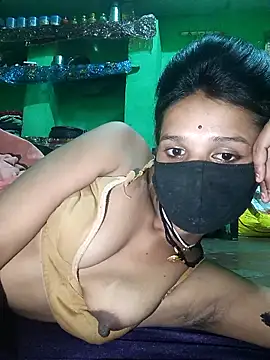 Snapshot of Hoty_girl_143 chatting on 09/09/25, 03:00 Hoty girl 143 online show from 09/09/25, 03:00