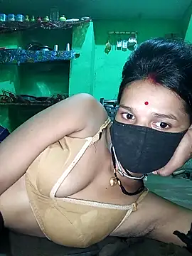 Snapshot of Hoty_girl_143 chatting on 09/20/25, 06:25 Hoty girl 143 online show from 09/20/25, 06:25