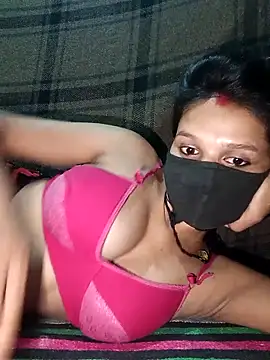 Hoty girl 143 online show from 04/06/26, 01:03