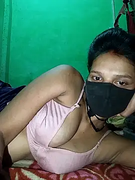 Hoty girl 143 online show from 04/21/26, 12:56