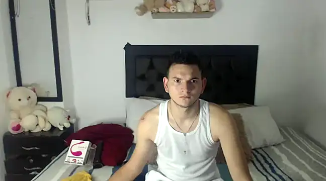 Snapshot of Latin_Boy24 chatting on 02/25/25, 07:14 Latin Boy24 online show from 02/25/25, 07:14