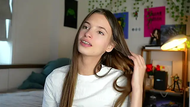 EvaLung777 online show from 04/15/26, 08:43