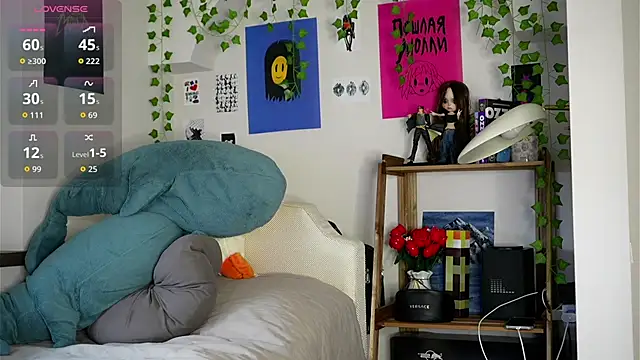 EvaLung777 online show from 04/23/26, 09:08