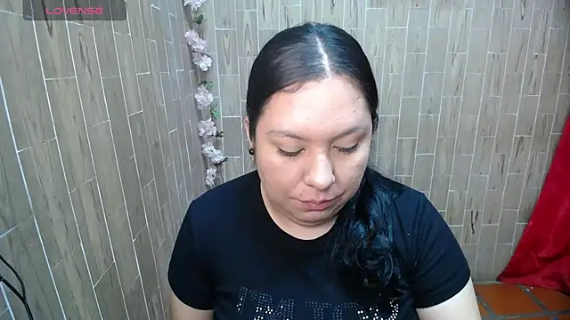 Snapshot of solyeria chatting on 05/22/26, 04:30 solyeria online show from 05/22/26, 04:30