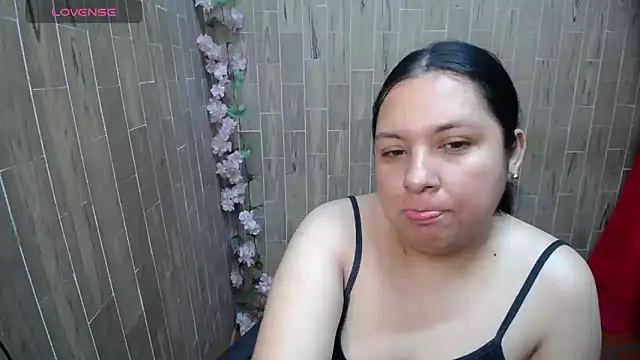 Snapshot of solyeria chatting on 05/31/26, 06:09 solyeria online show from 05/31/26, 06:09