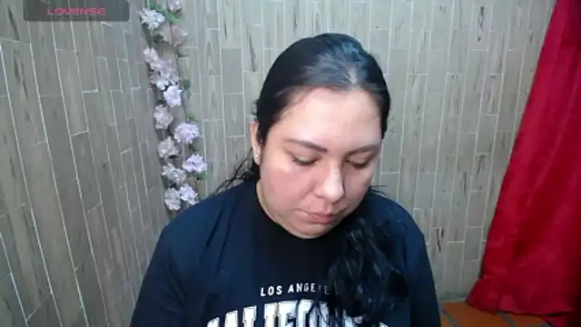 Snapshot of solyeria chatting on 06/08/26, 07:31 solyeria online show from 06/08/26, 07:31