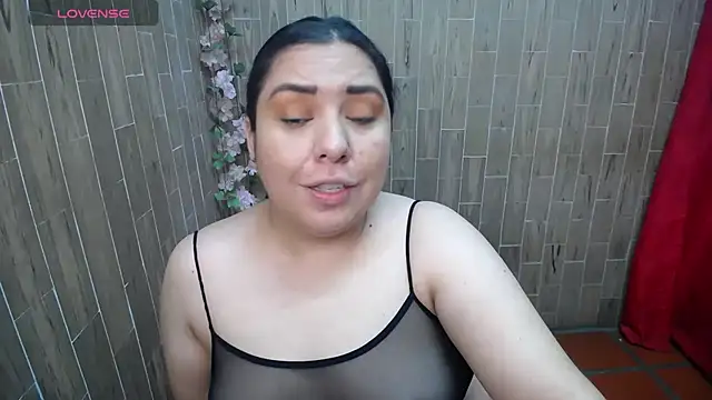 Snapshot of solyeria chatting on 07/26/26, 02:09 solyeria online show from 07/26/26, 02:09