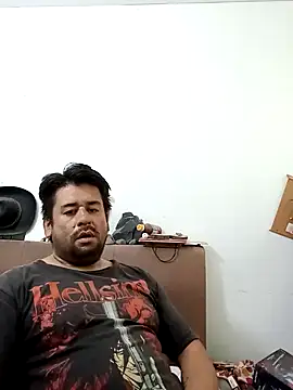 Snapshot of Joy2jordyson chatting on 01/28/25, 07:42 Joy2jordyson online show from 01/28/25, 07:42