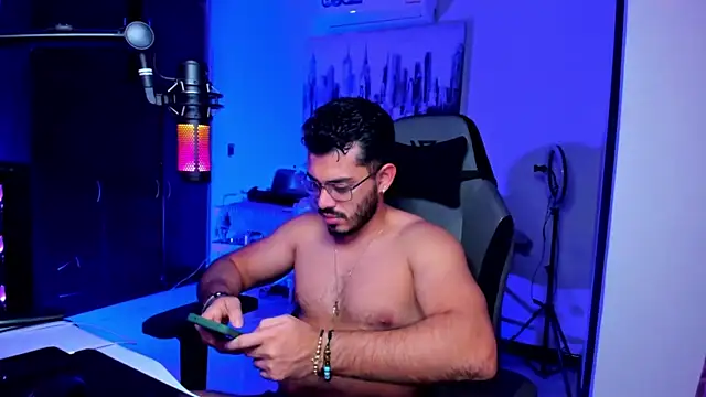 BrunoD31 online show from 12/16/25, 04:50