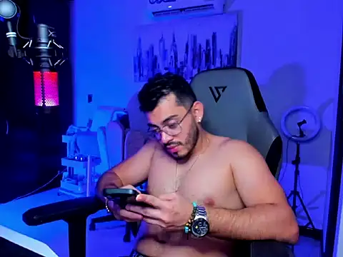 BrunoD31 online show from 04/24/26, 03:42