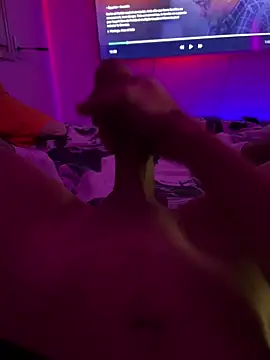 Snapshot of StarlessViewer chatting on 12/15/25, 12:04 StarlessViewer online show from 12/15/25, 12:04