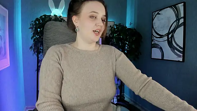 Lella Ryann  online show from 02/21/26, 10:11