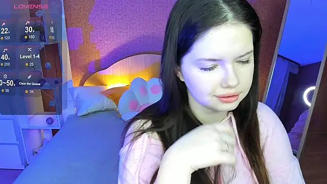 Rina Bailey online show from 12/14/24, 01:17