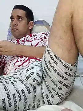 Snapshot of CRISTHIAN_GREY01 chatting on 01/17/25, 05:32 CRISTHIAN GREY01 online show from 01/17/25, 05:32