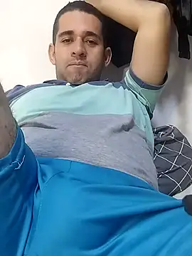 Snapshot of CRISTHIAN_GREY01 chatting on 02/28/25, 05:26 CRISTHIAN GREY01 online show from 02/28/25, 05:26