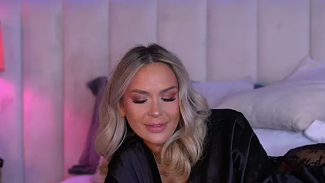 SelenaFrost online show from 05/21/26, 07:48