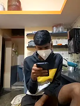 Snapshot of KissesBoyAD chatting on 12/03/24, 04:17 KissesBoyAD online show from 12/03/24, 04:17