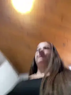 imlindapink online show from 02/28/25, 03:59