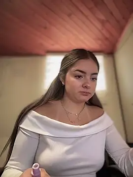 imlindapink online show from 10/30/25, 05:02