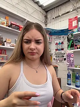 imlindapink online show from 03/31/26, 03:56