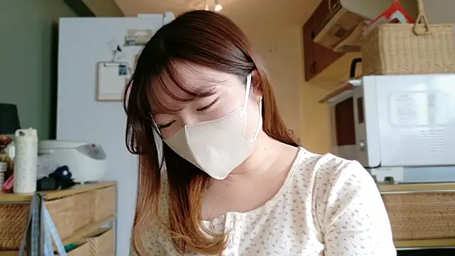 Snapshot of _Yui_ chatting on 10/03/25, 03:36 Yui online show from 10/03/25, 03:36
