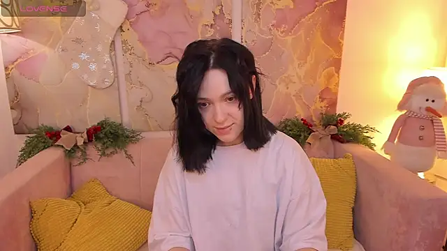 Snapshot of fiamoory chatting on 12/24/24, 04:33 fiamoory online show from 12/24/24, 04:33