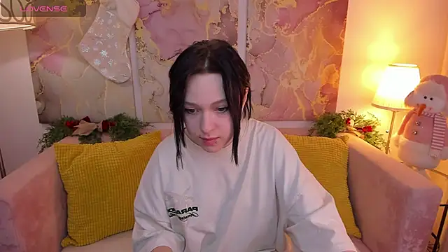 Snapshot of fiamoory chatting on 01/05/25, 07:38 fiamoory online show from 01/05/25, 07:38