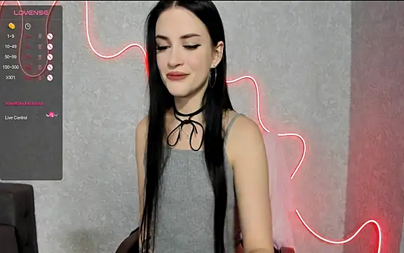 Molly Crystall online show from 10/20/25, 04:02